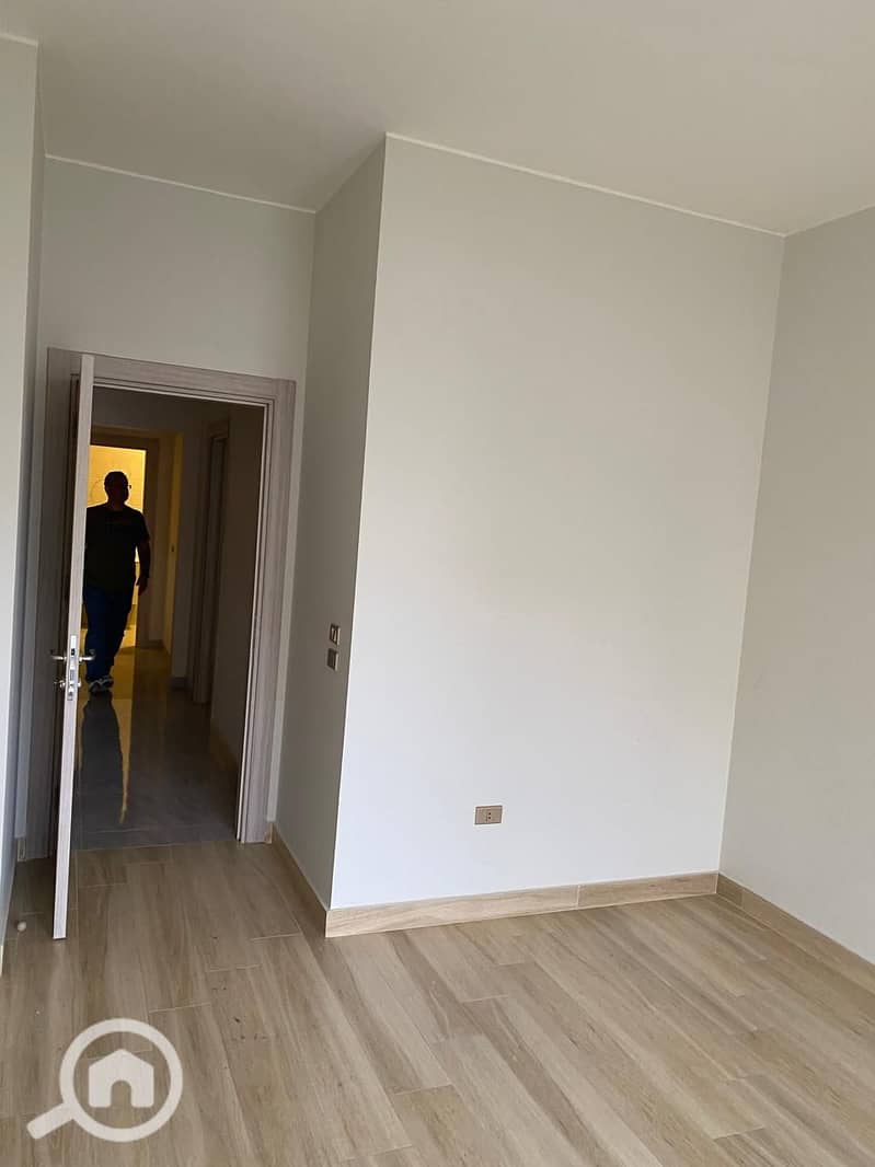 8 WhatsApp Image 2025-12-03 at 6.00. 20 PM (2). jpeg