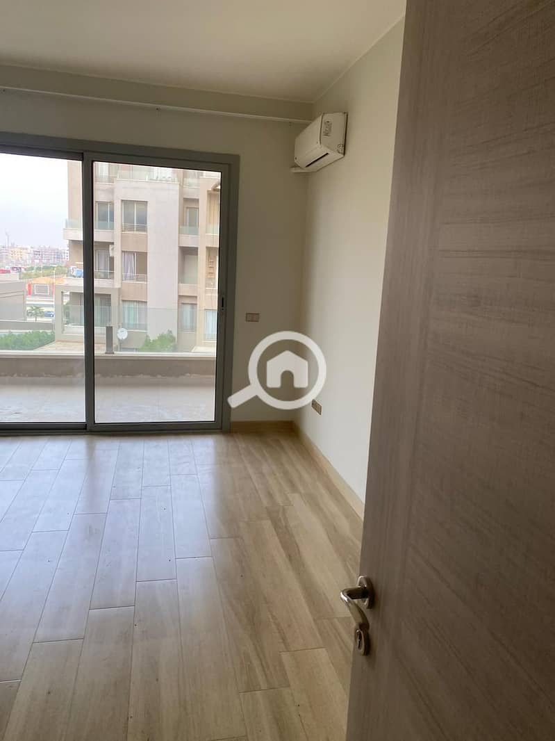 10 WhatsApp Image 2025-12-03 at 6.00. 20 PM. jpeg