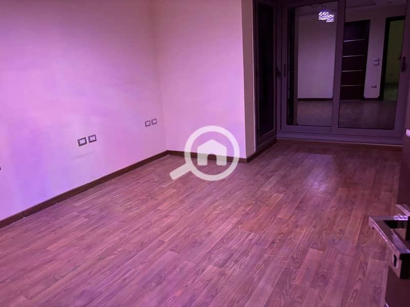 4 fc316553-076d-416c-9c26-9b68e77af2ef. jpeg