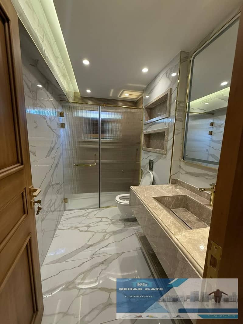 10 780cf747-e6fd-4402-98ce-50e85a382a8f. jpg