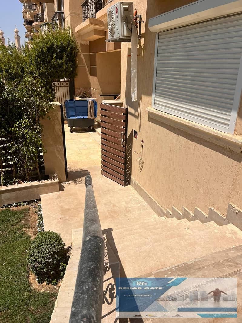 12 ce634c95-5d4f-4449-bc32-67d0844f49a7. jpg