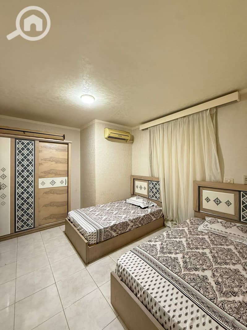 6 50f44881-2fb5-4183-8289-30c7c74d7b72. jpeg