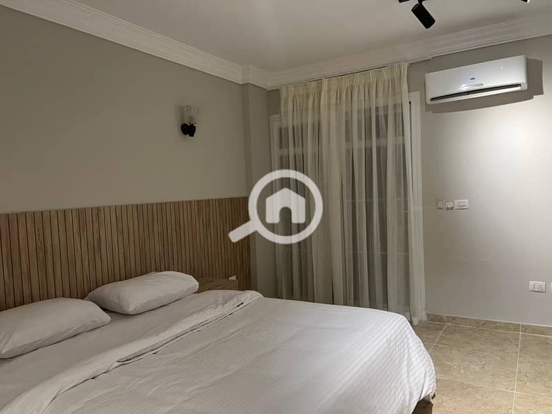 10 306522c0-61fe-44af-bcc1-7e6a3e253cff. jpg