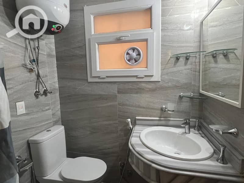 13 f9f99eac-a7fe-4f8e-ac5b-c2ba76b6e8b2. jpg