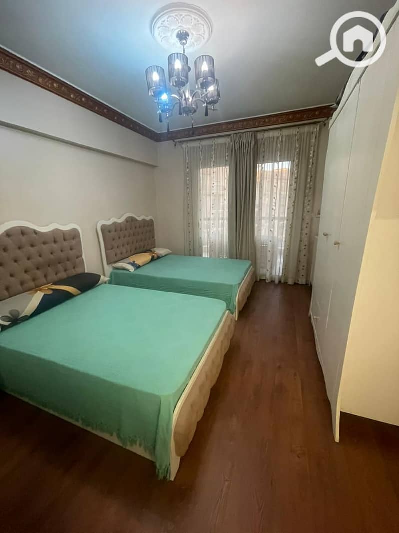 7 277c2708-bfd1-40a4-b347-5550f324eae5. jpeg