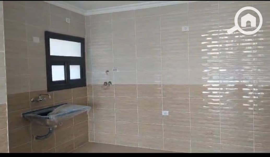 11 WhatsApp Image 2025-12-03 at 17.07. 41_78b95e83. jpg