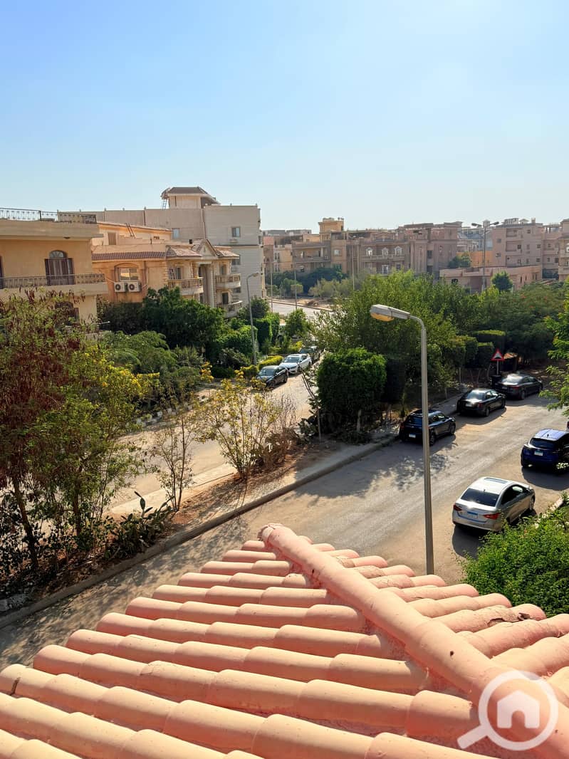 10 922c0fa5-19d9-4714-b4bf-d1dae586b93f. jpg