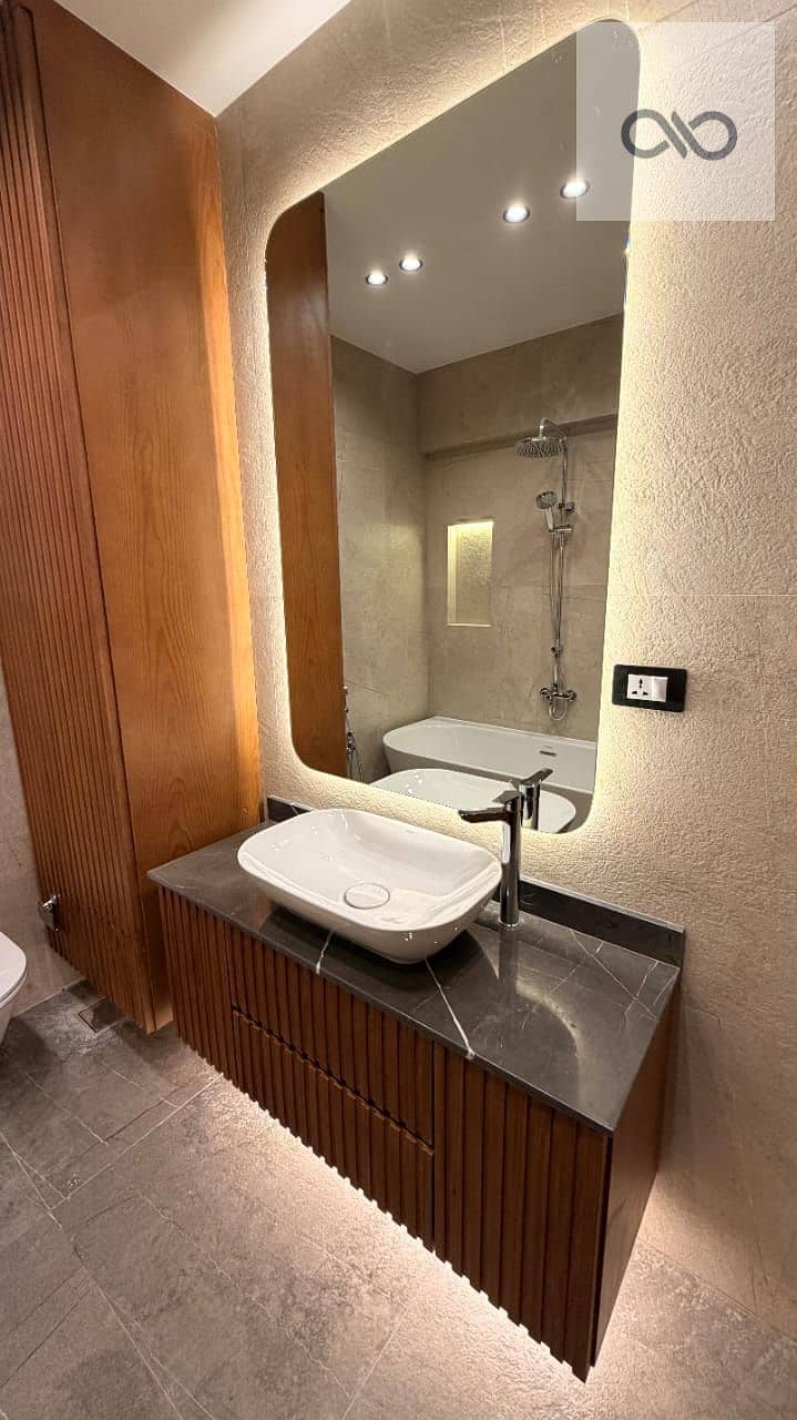 4 WhatsApp Image 2025-12-03 at 18.50. 52. jpeg