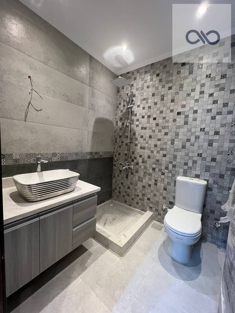 3 WhatsApp Image 2025-12-03 at 18.39. 12 (1). jpeg