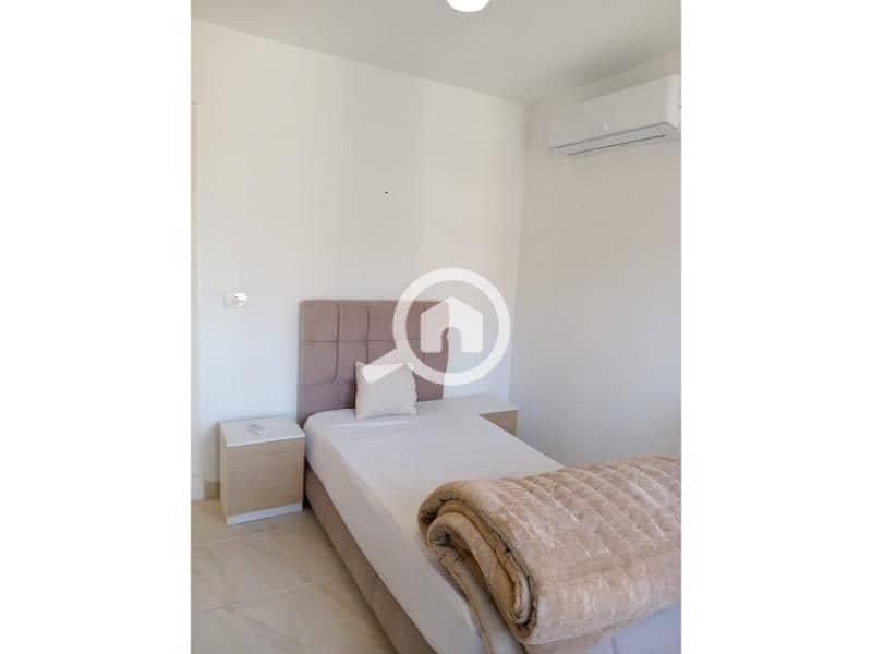 8 WhatsApp Image 2025-12-03 at 6.46. 47 PM (2). jpg