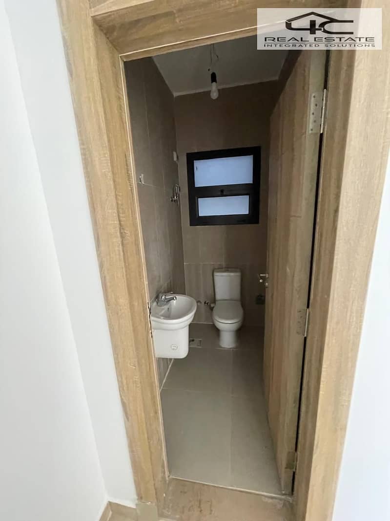 8 WhatsApp Image 2025-11-18 at 8.50. 17 PM (8). jpeg