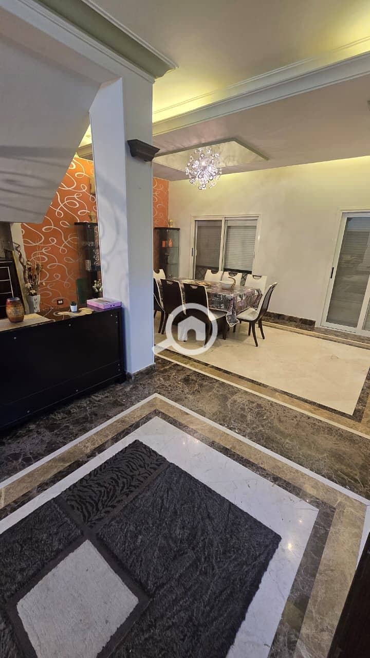 4 216c95d4-da0c-4c4e-8ed0-db63faadca85. jpeg