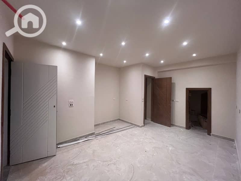 5 WhatsApp Image 2025-11-18 at 6.40. 58 PM (1) (1). jpeg