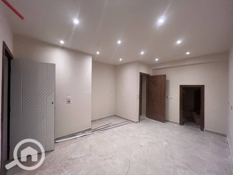 6 WhatsApp Image 2025-11-18 at 6.40. 58 PM (1) (2). jpeg