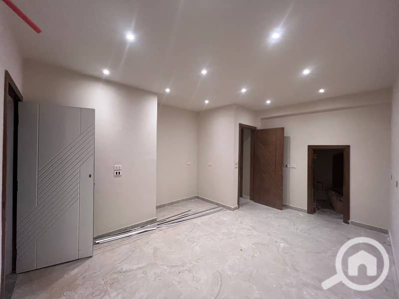 7 WhatsApp Image 2025-11-18 at 6.40. 58 PM (1). jpeg