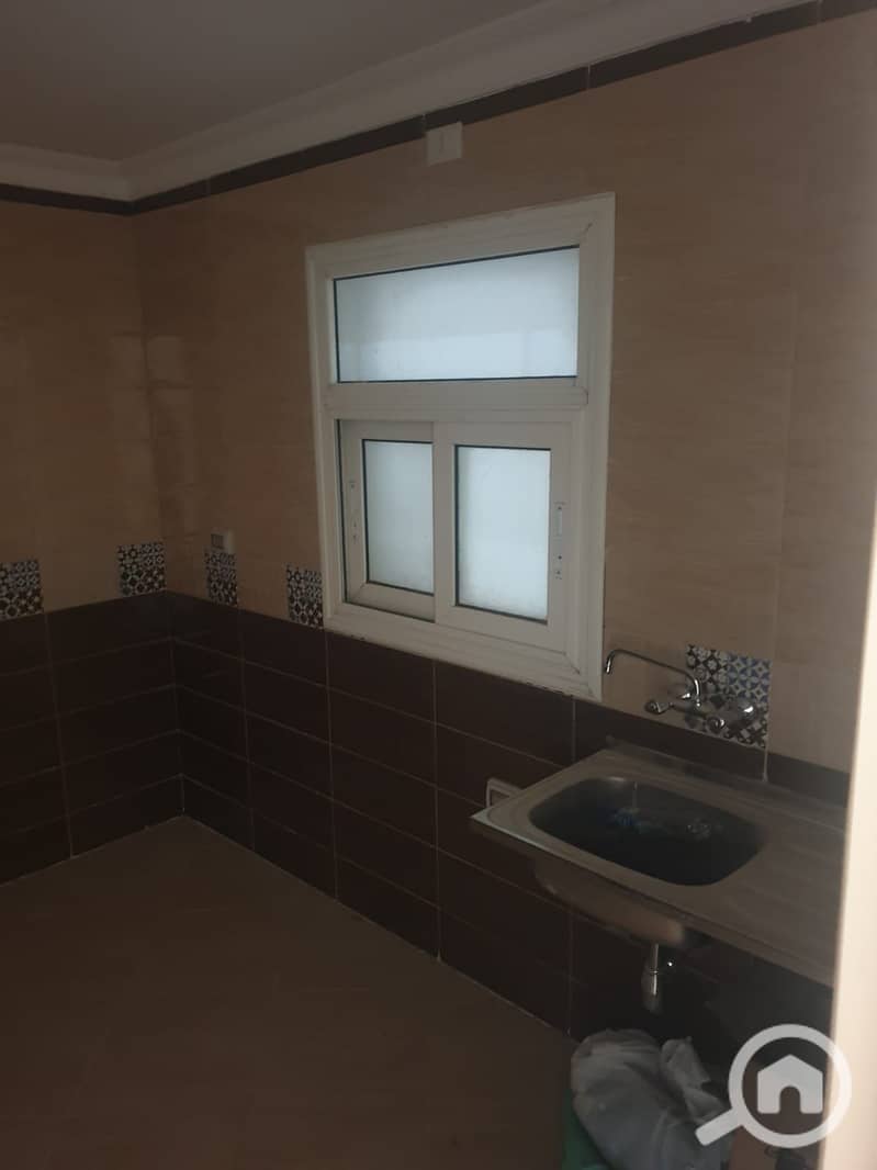 8 929d4624-ac69-43ff-bd0e-7e53c644f20c. jpeg