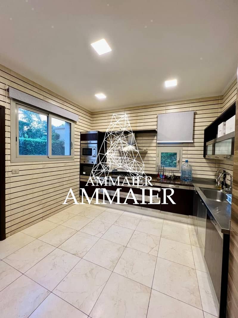 8 c9bef25b-7755-4b21-87fb-c7d0efc6dc3d. jpg