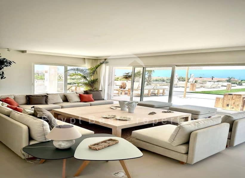 6 b2d29acd-c4a0-42a9-8dcd-d70a0f343db6. jpeg