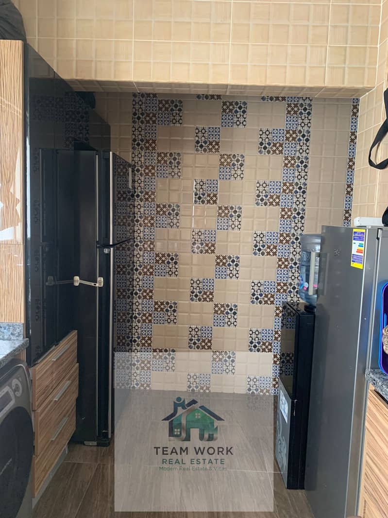 8 f714a603-8dc2-4b77-860d-2a8a99af0e0a. jpg