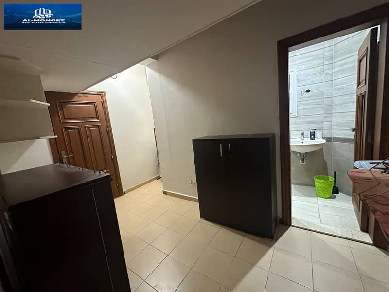 16 f54ff09b-297c-4c85-8b13-10b1ae142eff. jpg