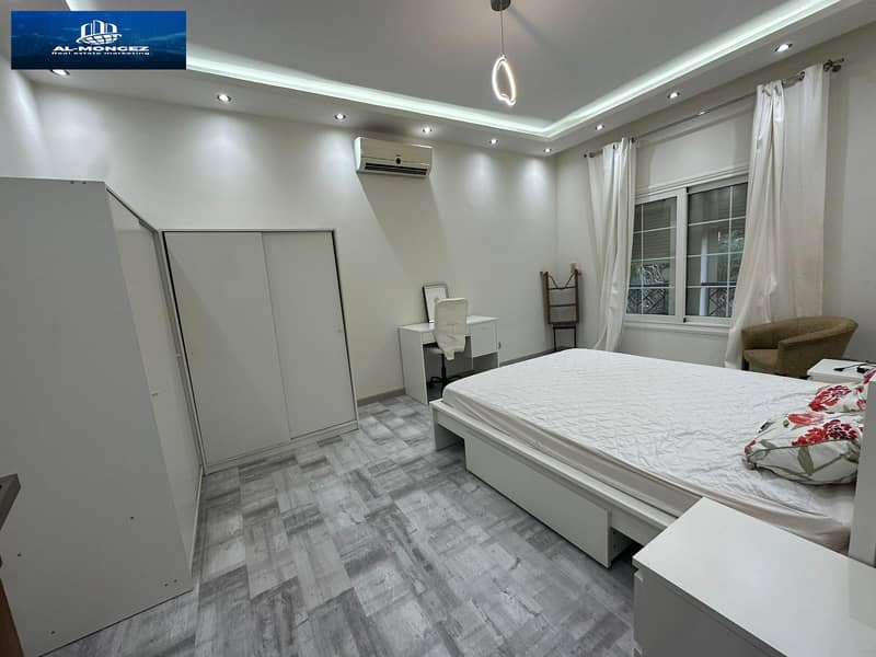 21 2ef85e6c-0447-460e-b719-2495c6a3ec62. jpg