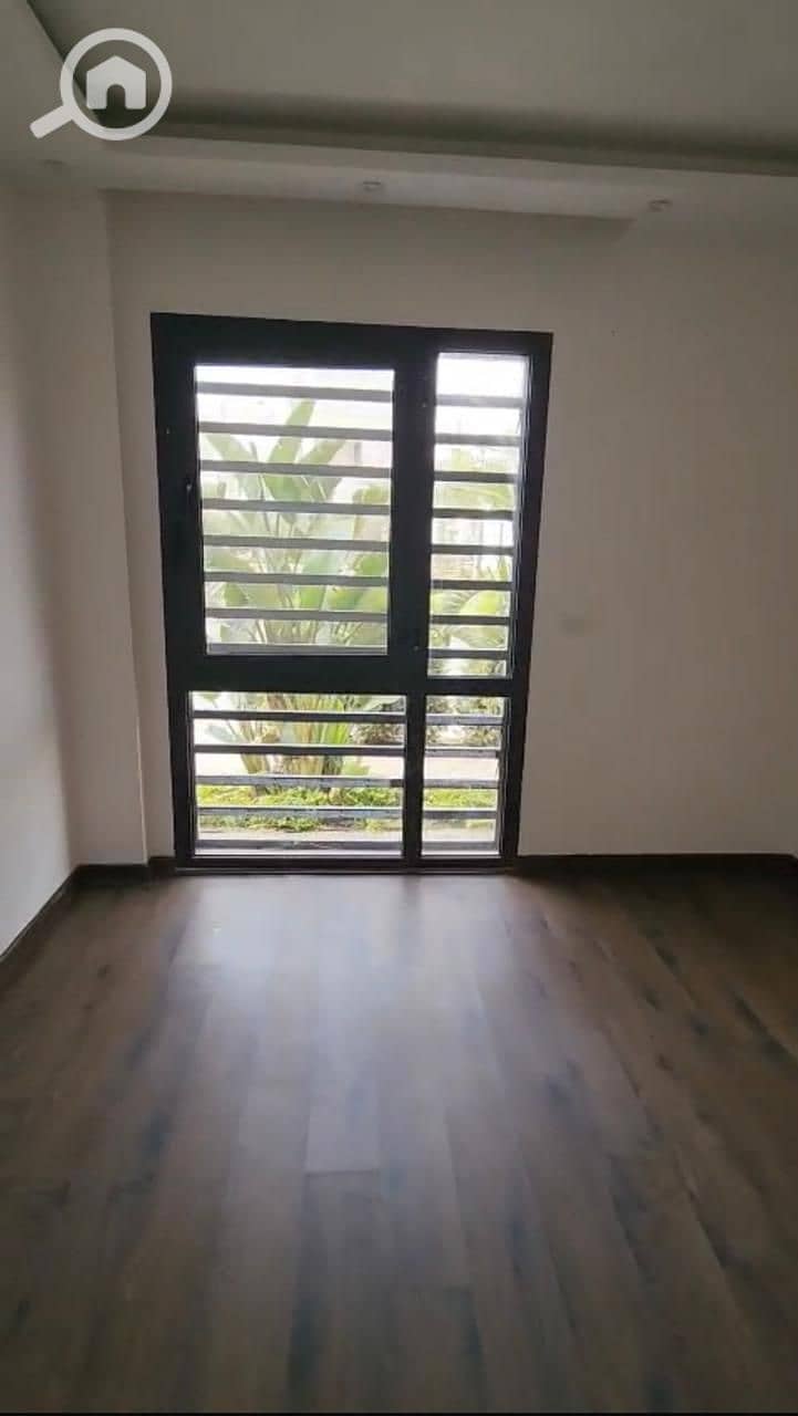 4 4e2dc4c4-a6a8-452b-a0c8-3280e7d35d33. jpeg