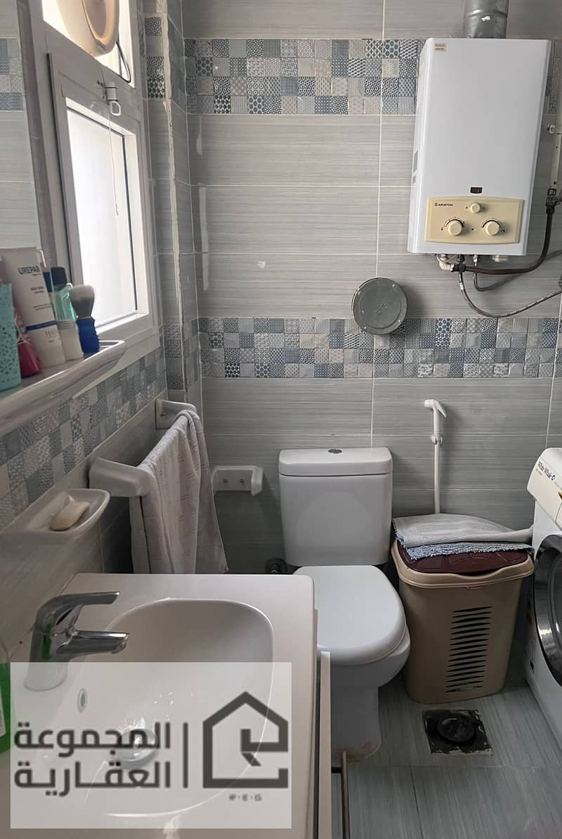 10 8e862ed4-0384-4e73-8829-b23b015b7a9a. jpg