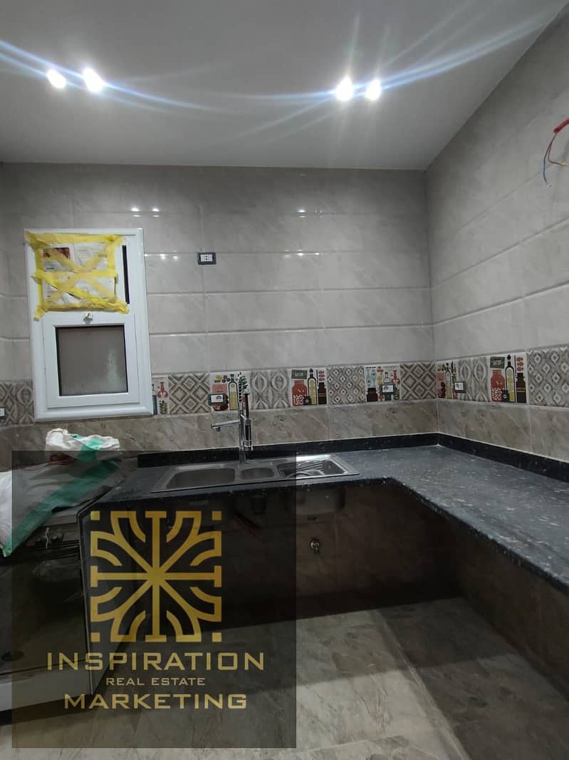 8 e9b4db9b-12e6-41e4-91df-5fe9a782987b. jpeg