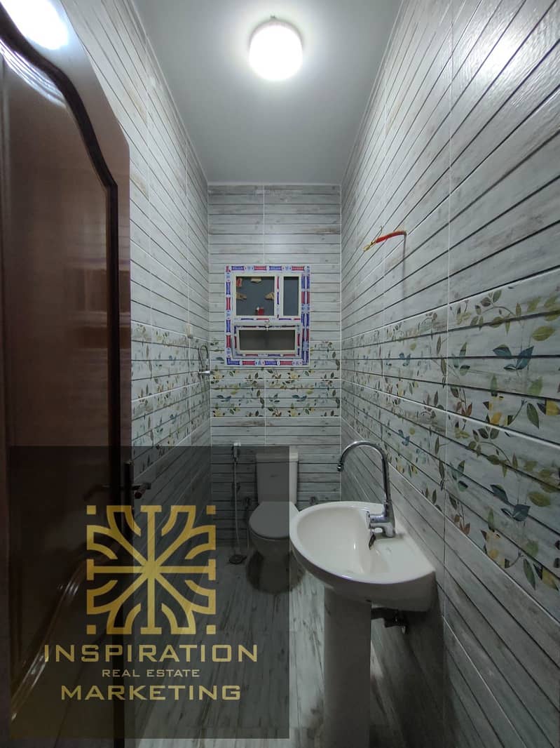 10 35656e5d-3192-492a-b953-4a8db50273a9. jpeg