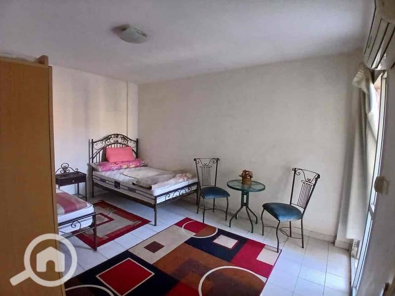 4 b8f72f99-20cb-413d-b63e-5f8209ca7e51. jpg