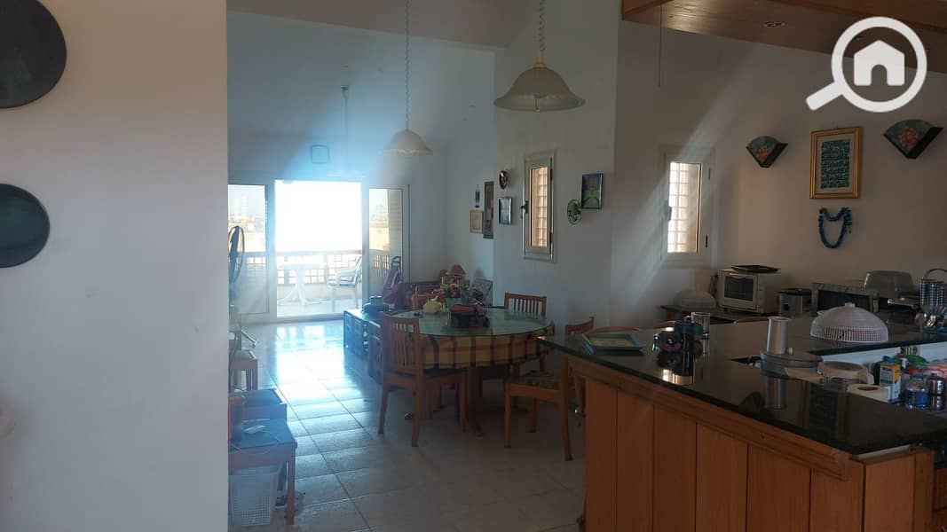 10 CB46DF3B-8FFD-44B6-82D1-8A0F43F24764. jpeg