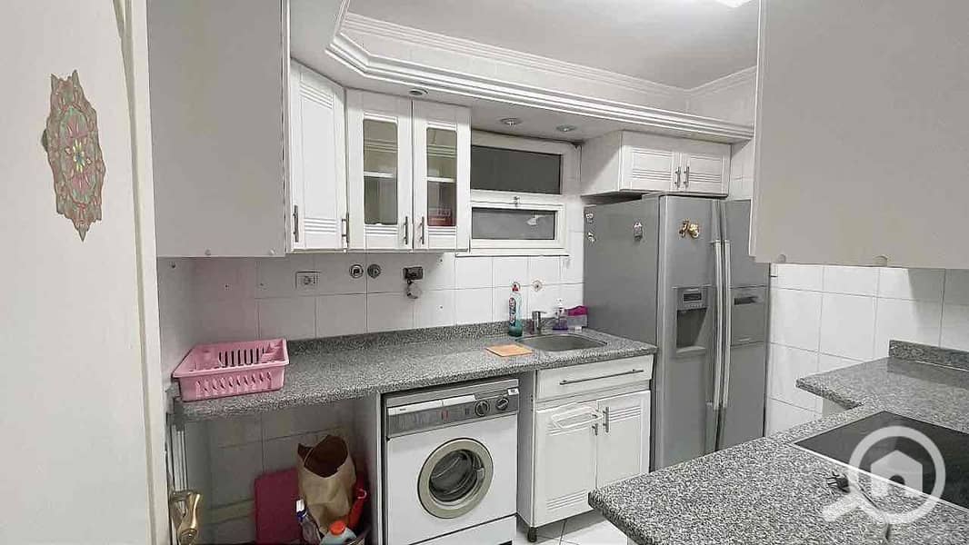 11 be338b2f-97ef-4a28-94cf-cb8866c2ef14. jpg