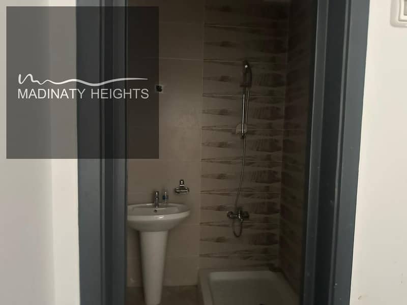 3 WhatsApp Image 2025-12-03 at 20.11. 33_011d3c1c. jpg