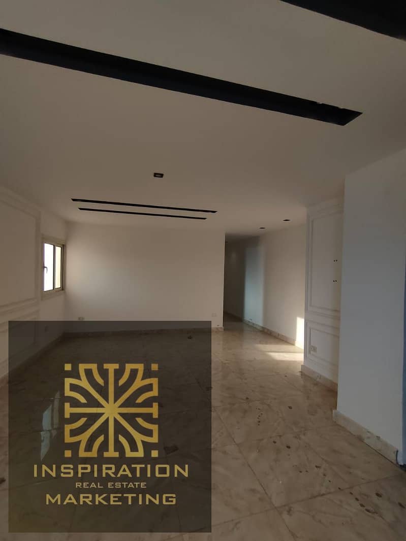 5 7f063d40-2f97-4631-bdf5-53f345cde784. jpeg