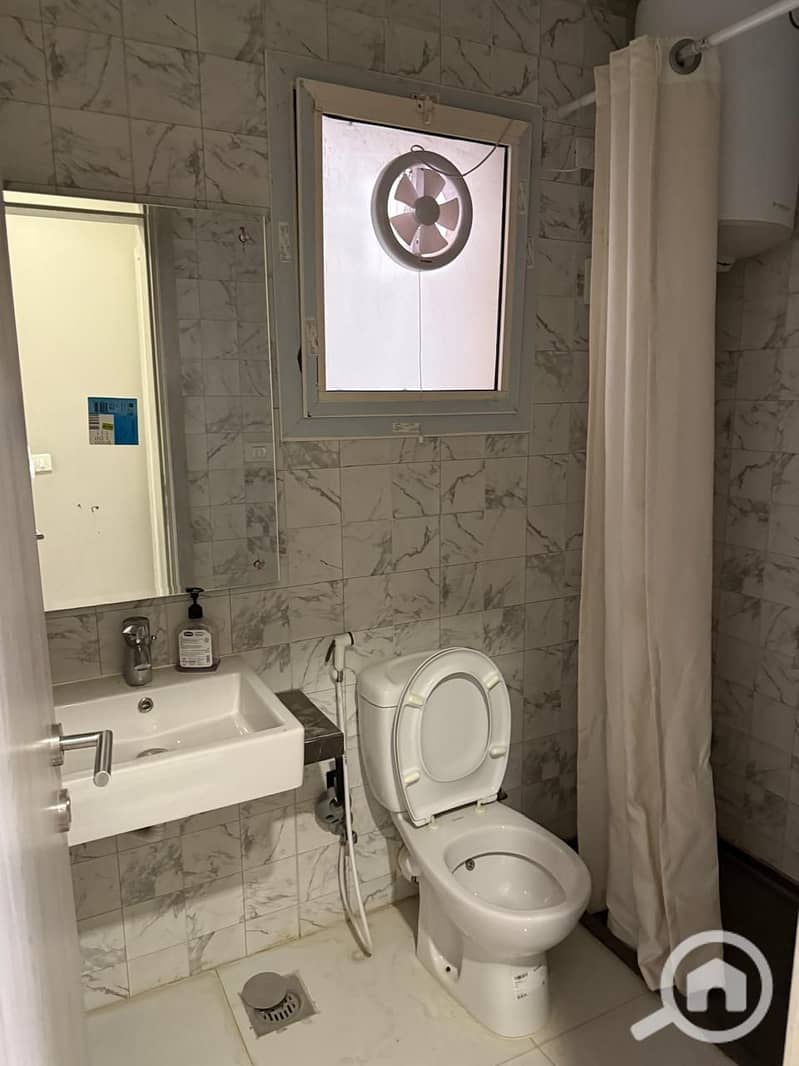 8 aaaa7cec-edb0-48af-b93b-591728e1c3cc. jpg