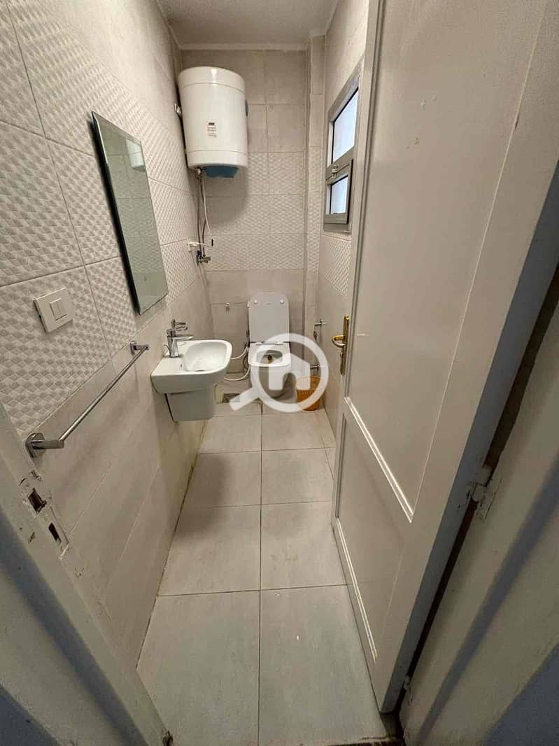 11 95cc912b-d328-4aef-89da-1a792950502a. jpg