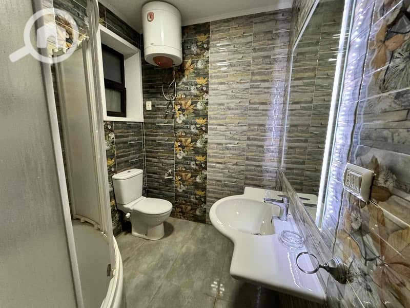 14 202c3875-e8b4-486b-a1e5-9b2e06e055ca. jpg