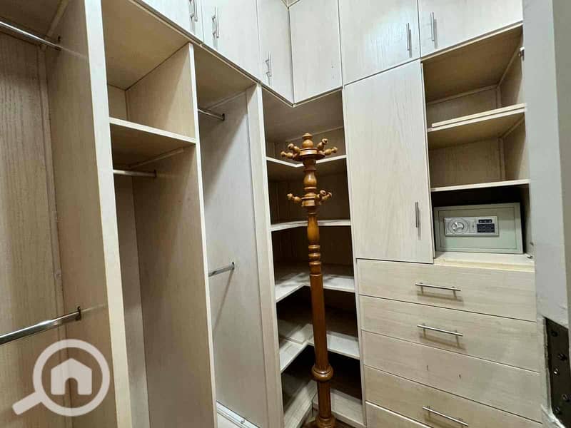 15 84f3d6a2-44af-4d3e-a422-94704eb8d4ee. jpg