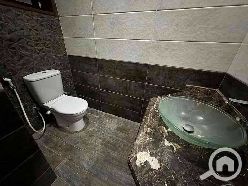 16 b5a937a3-c5a8-4735-9ded-b051d9387271. jpg