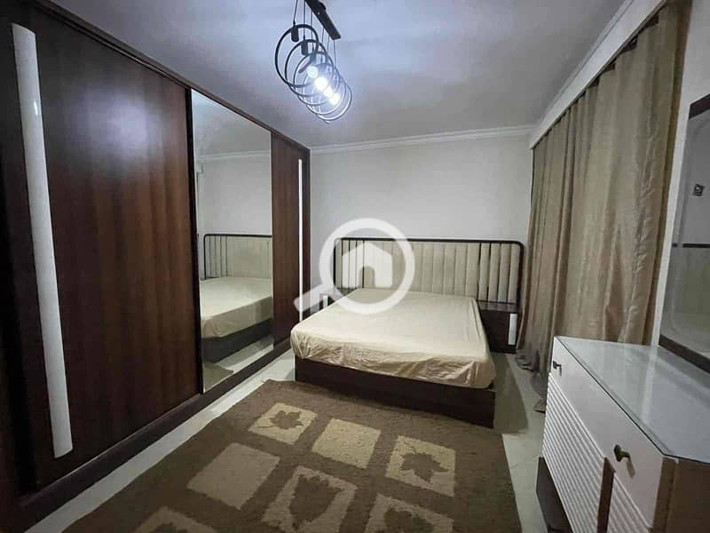 9 29d135f8-df3c-4f62-ac50-cd7ec3a7f73f. jpg