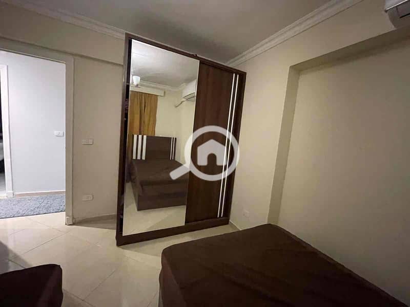 14 d552725a-256a-4983-9fd5-4c0f50965271. jpg