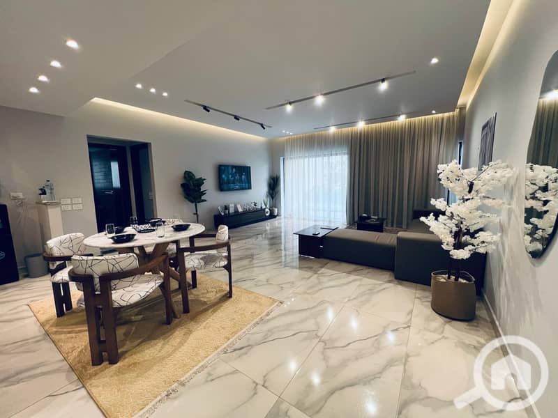 2 6eeed035-d82d-41f5-bc2b-f163152eb7e4. jpg