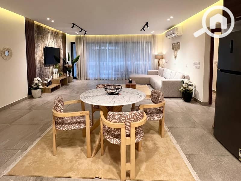 4 0e95d151-1236-44a7-a2fc-7036e78093c0. jpg