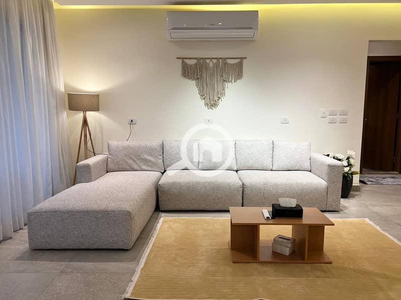 13 bcd28de5-4d14-46af-9b52-39b1b2082547. jpg