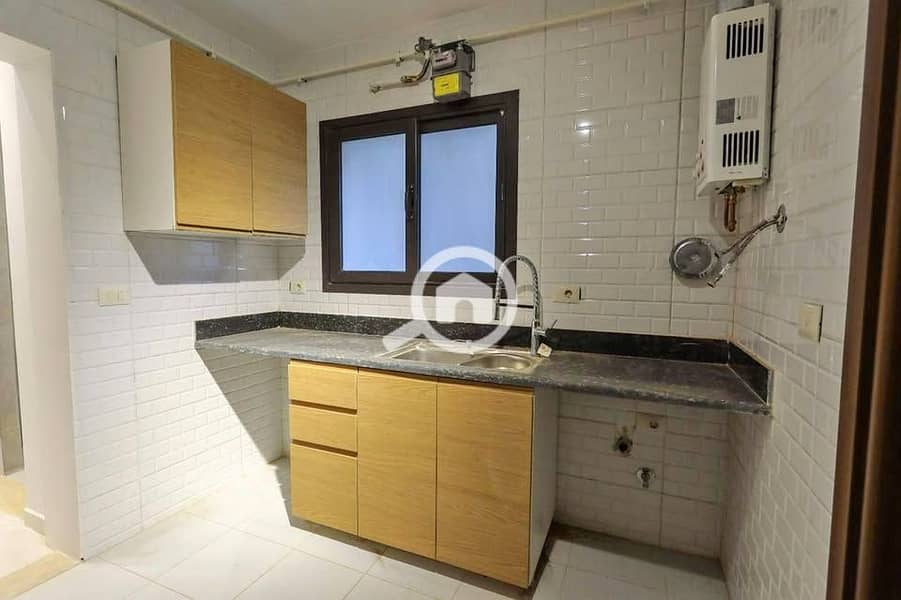 5 495087257_2847432905429848_9035832542499128568_n. jpg