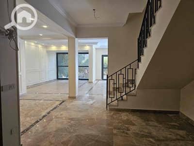 تاون هاوس 5 غرف نوم للبيع في 6 أكتوبر، الجيزة - 7859be33-93be-4daa-80fb-8cc86cfd28ca. jpg