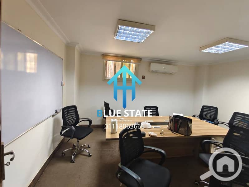 2 01118063666 (84). png