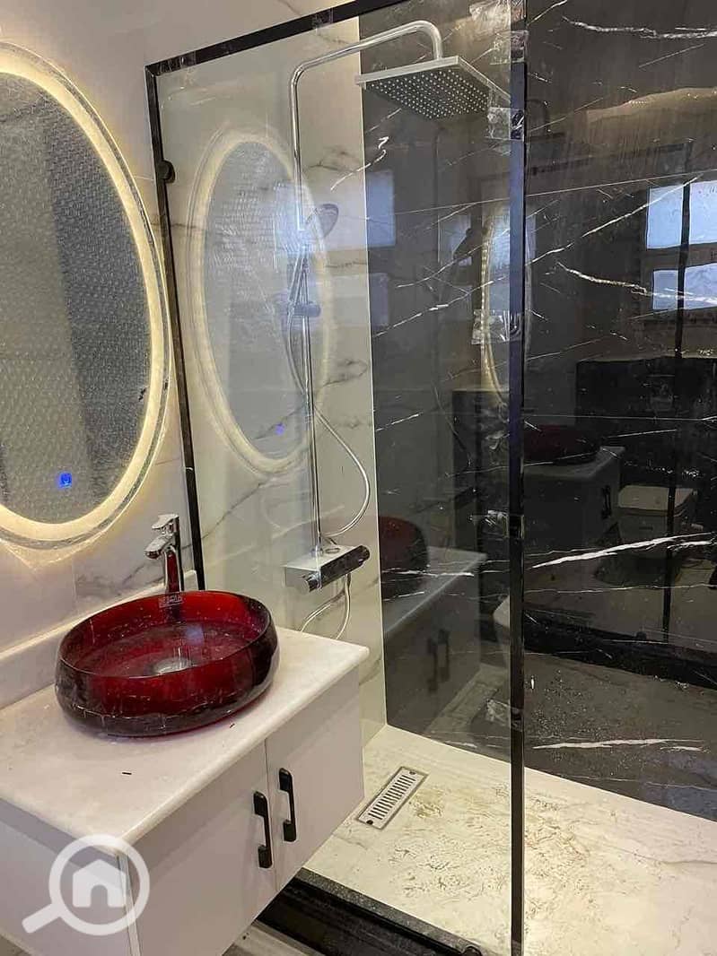 3 e96a11d9-c39c-4488-bd87-fe6008392ccb. jpg