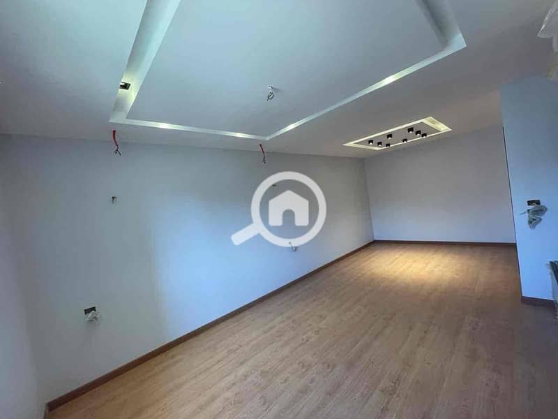 5 fe4487a7-4d39-4178-8264-54fc74316ed9. jpg