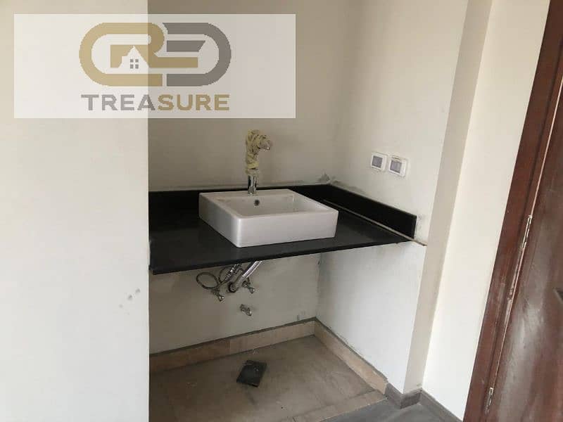 6 WhatsApp Image 2025-10-29 at 4.34. 24 PM. jpg